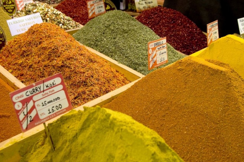 Spice-market-spices-2