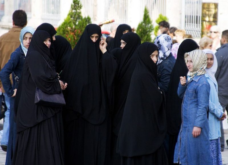 Women-burka-women